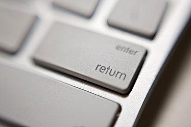 《我们之中》新角色诡异“变身人”演示 预定下次更新登场